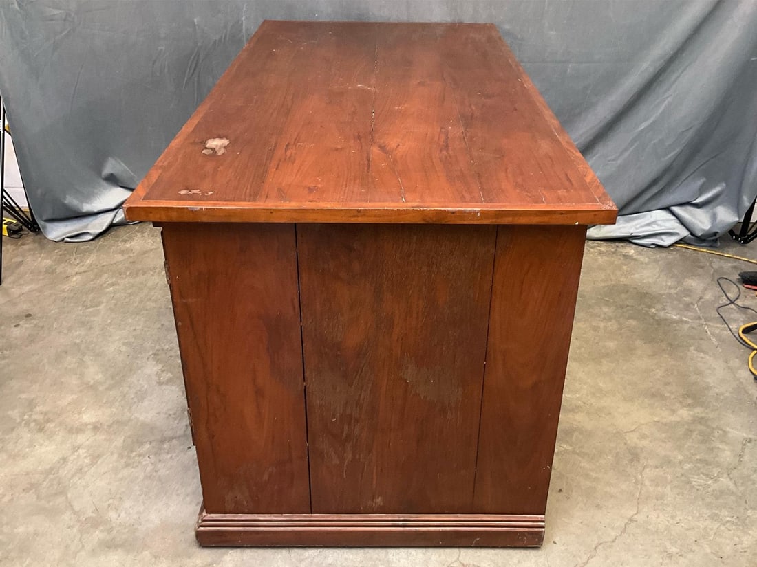 Desk - 15