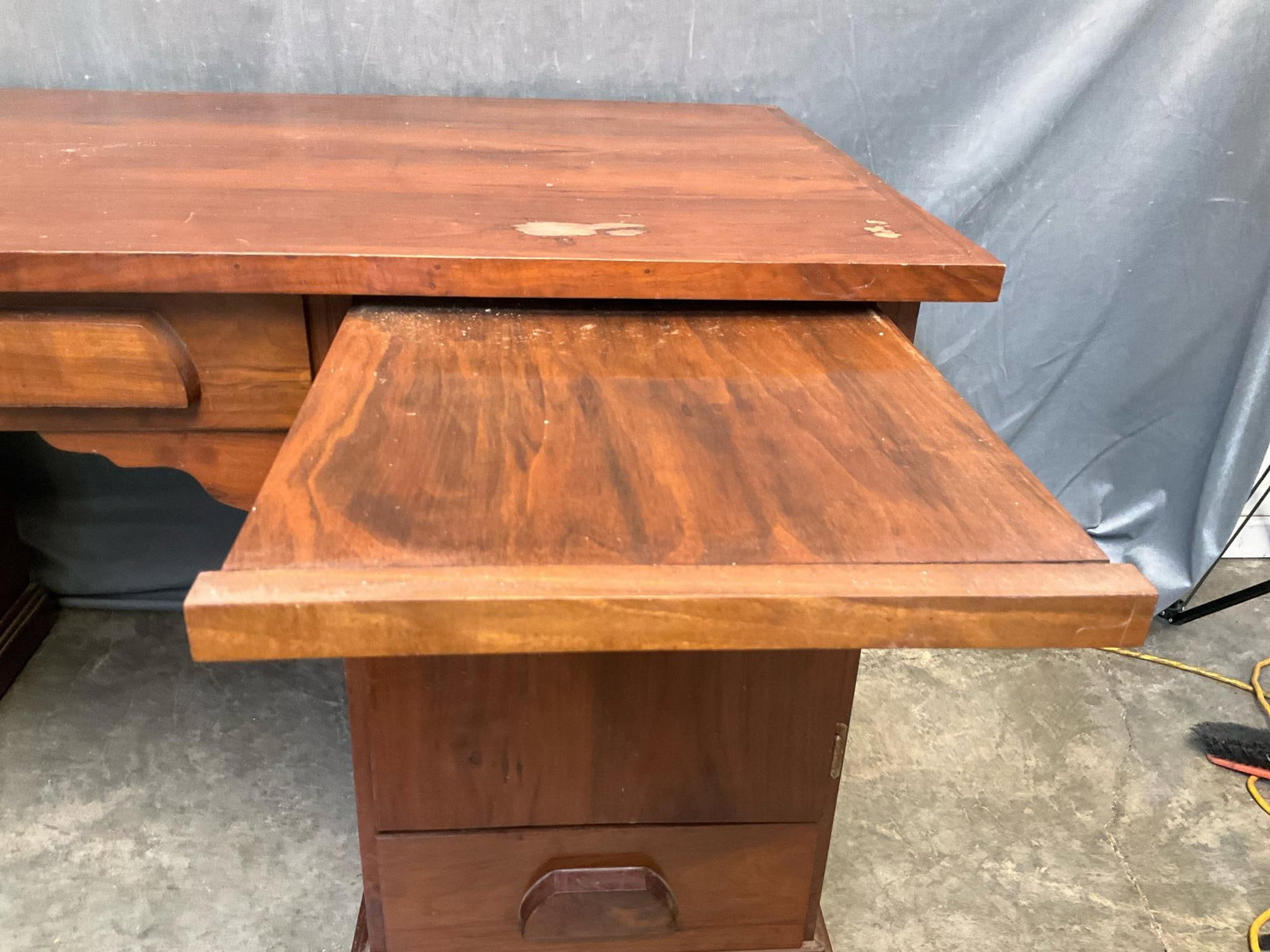 Desk - 3