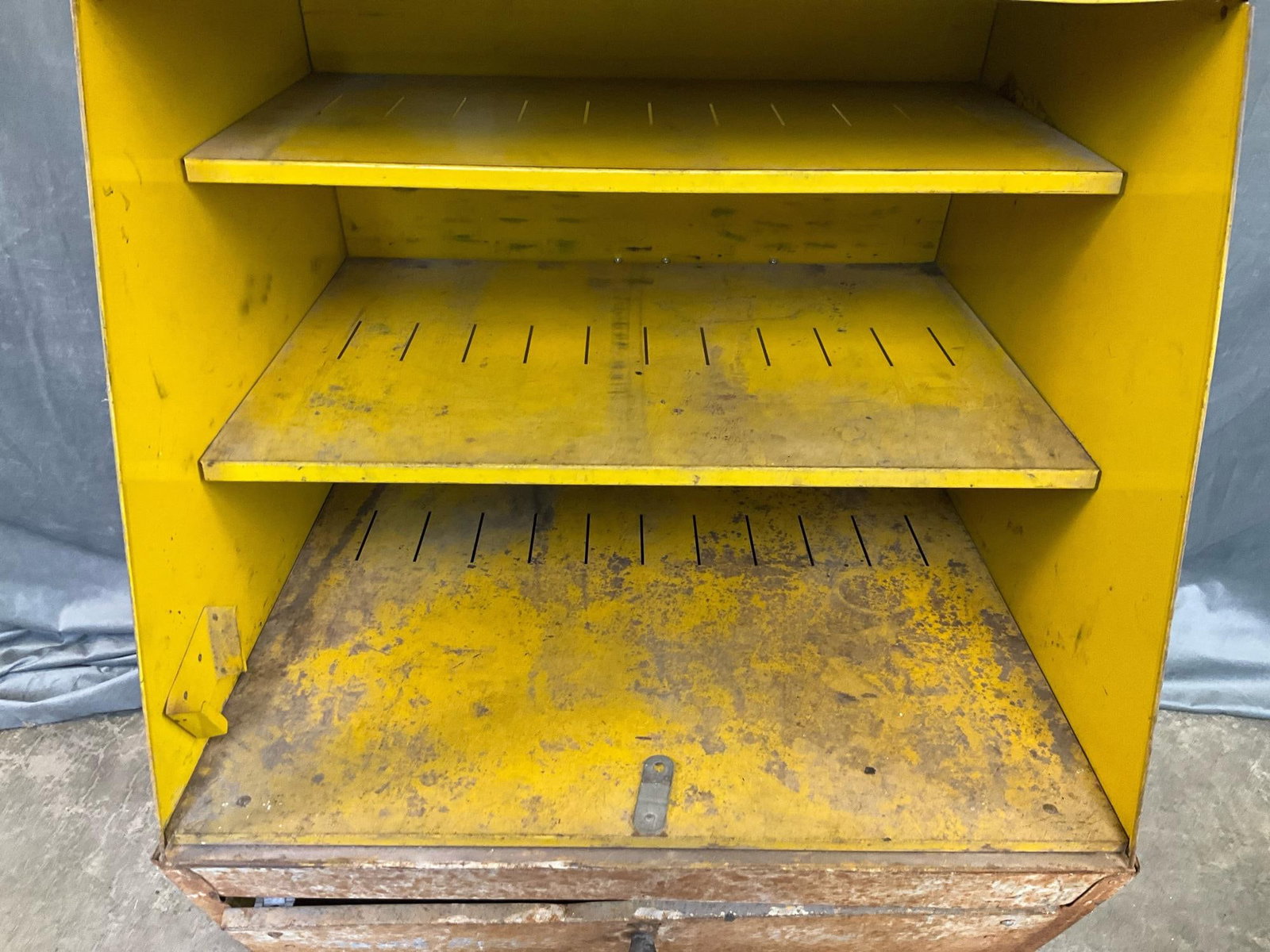 Ad Display Cabinet - 6