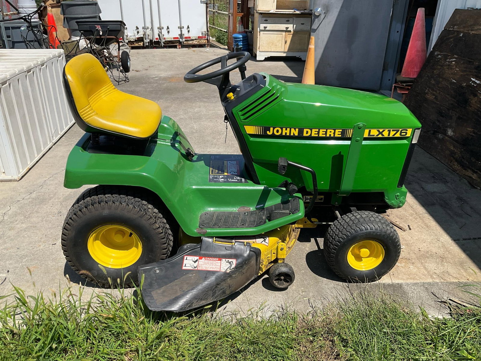 John Deere Mower - 9