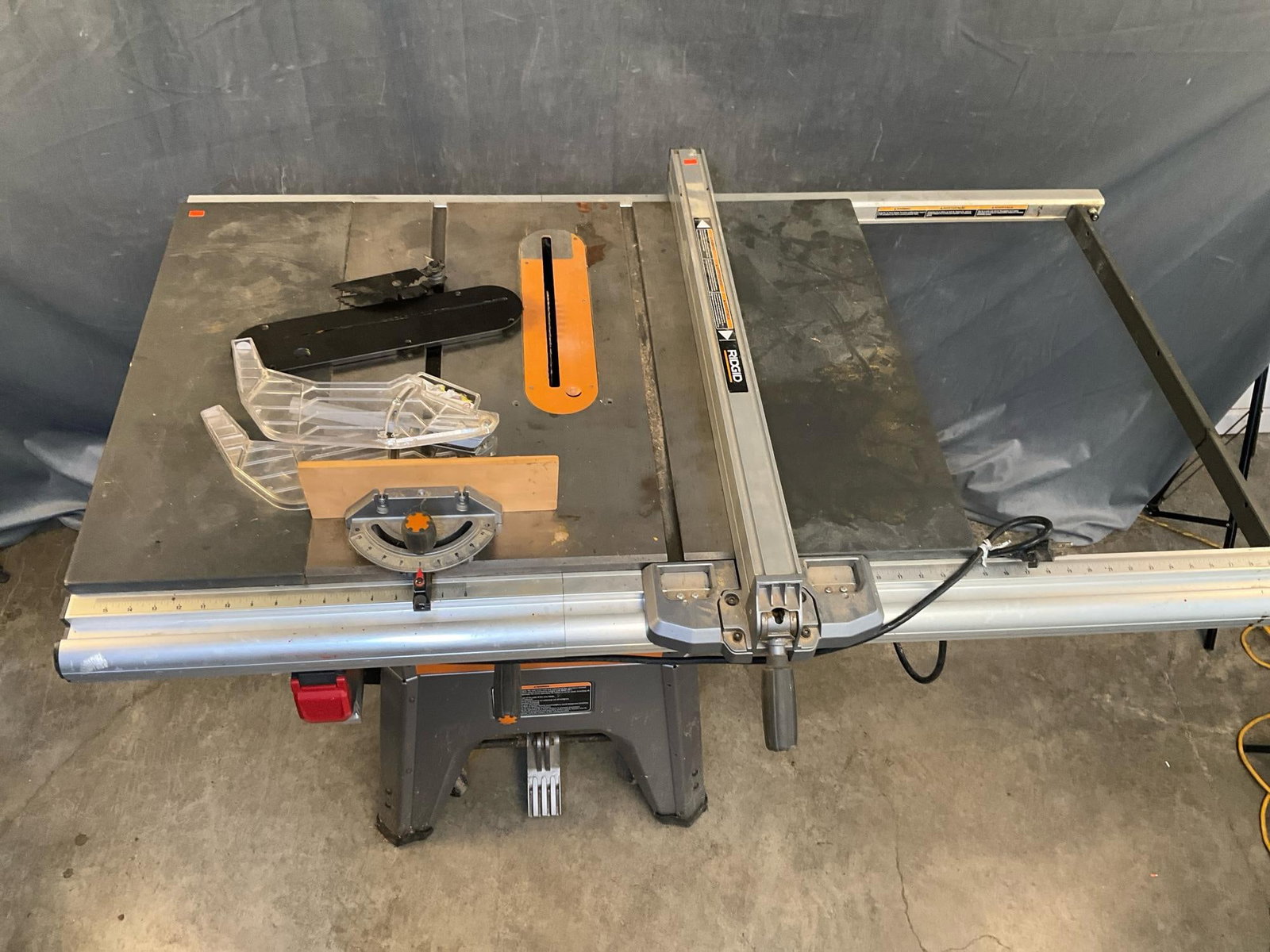 Table Saw - 3