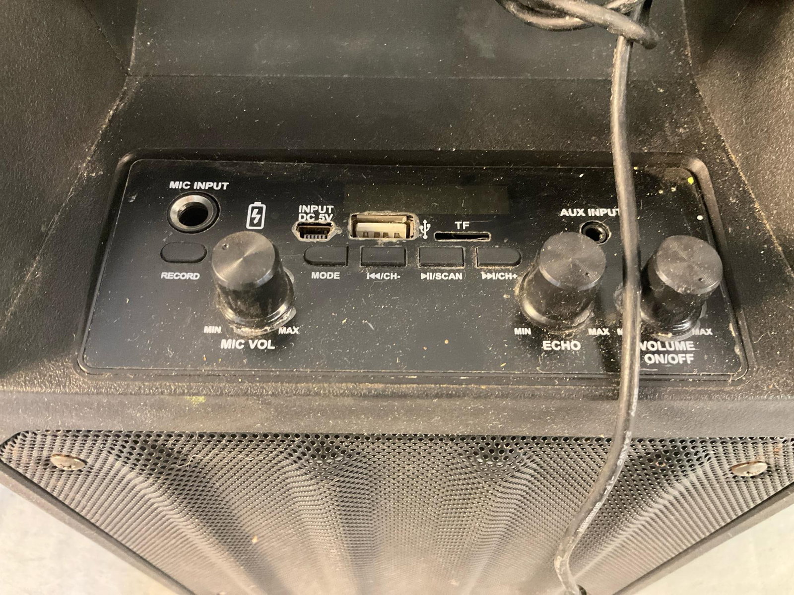 Microphones and Cords - 10
