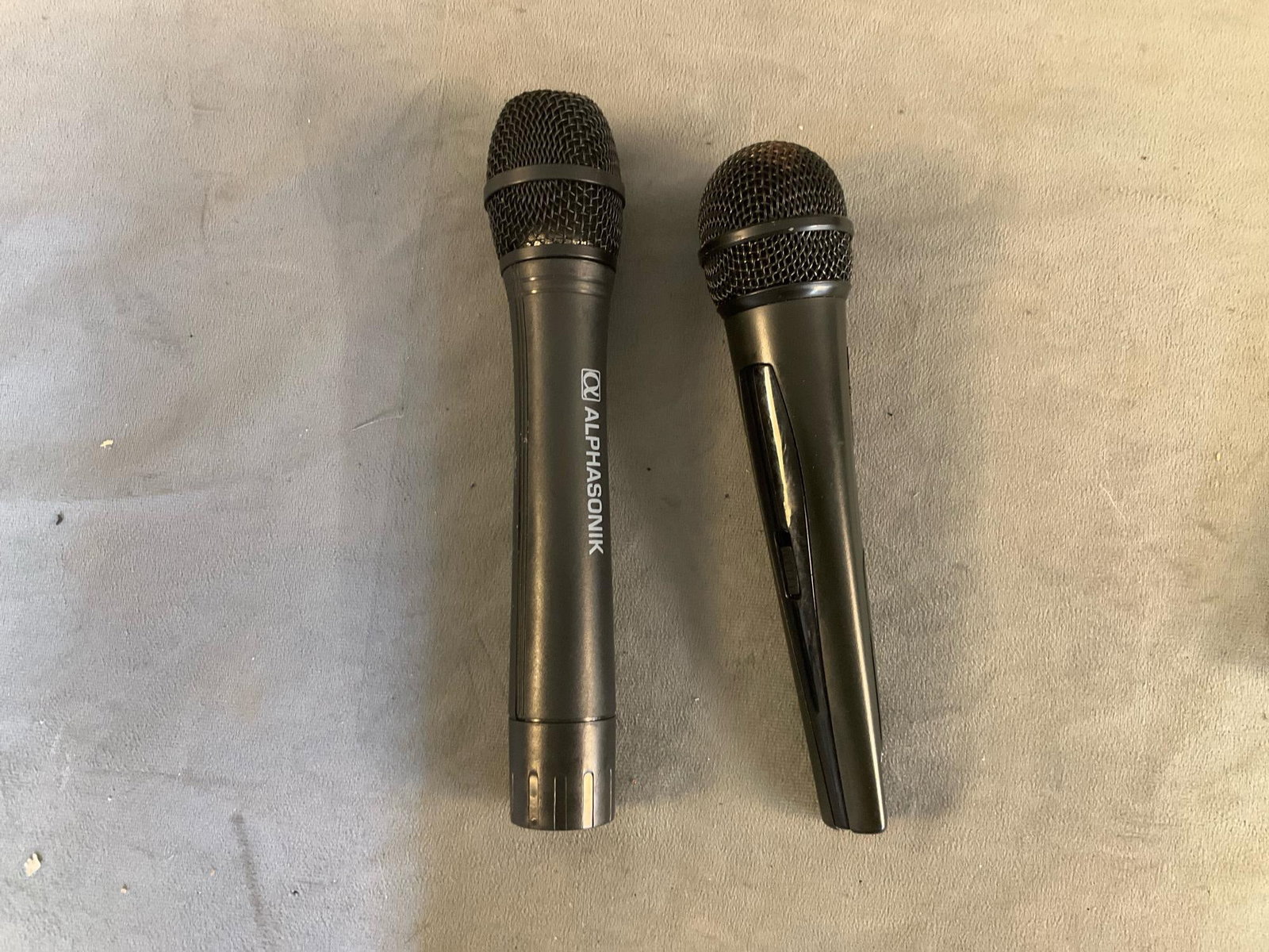 Microphones and Cords - 14