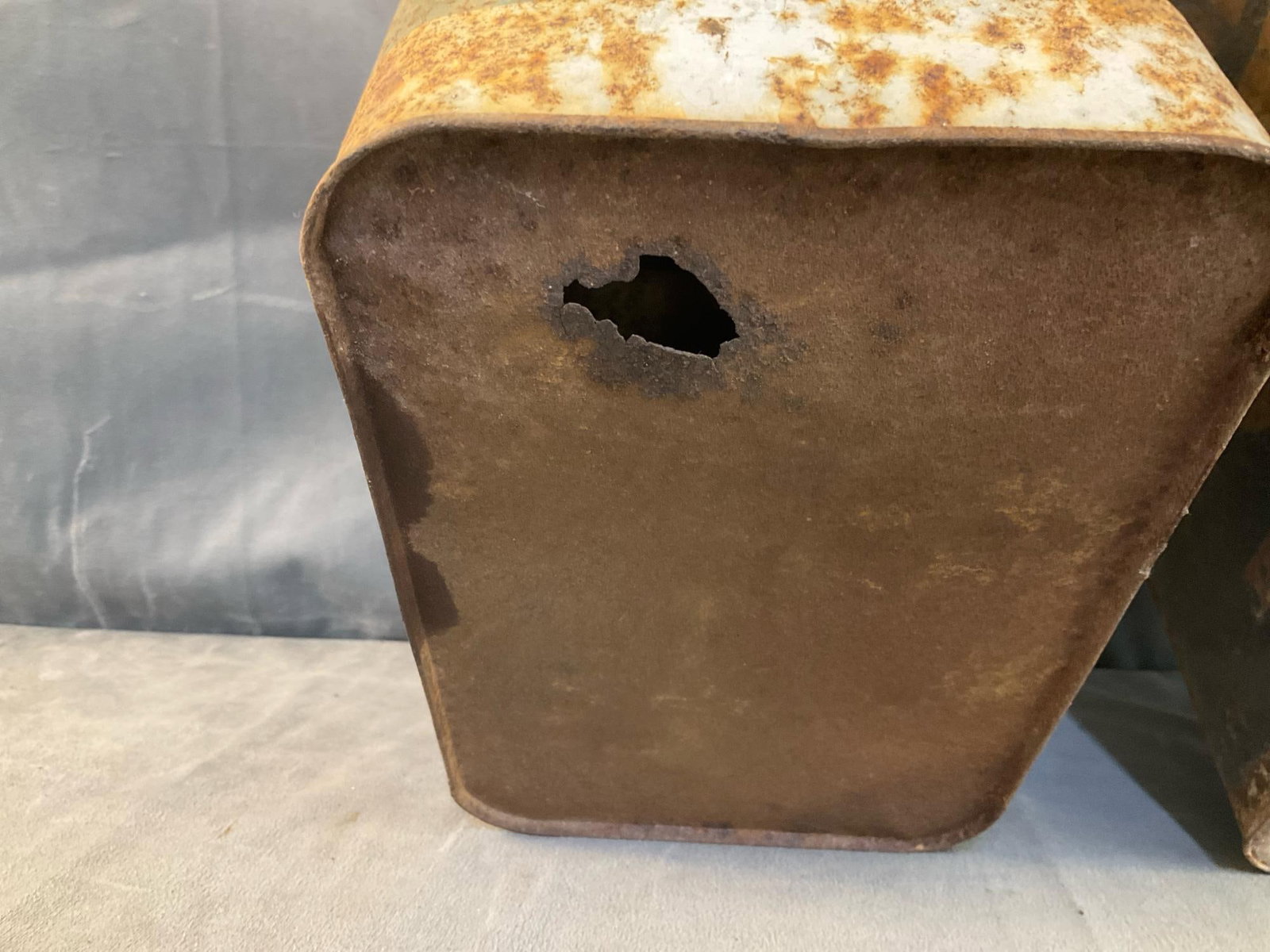 Oil Cans - 6