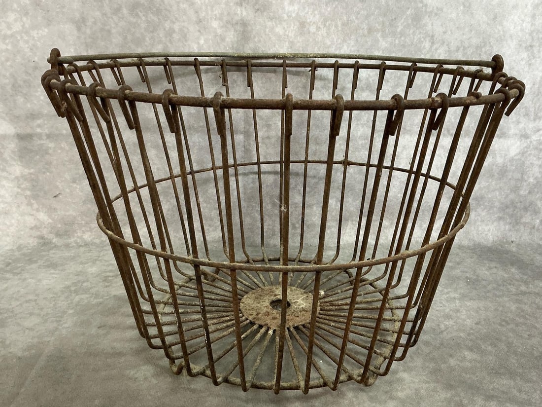Wire Egg Basket & Cartons - 5