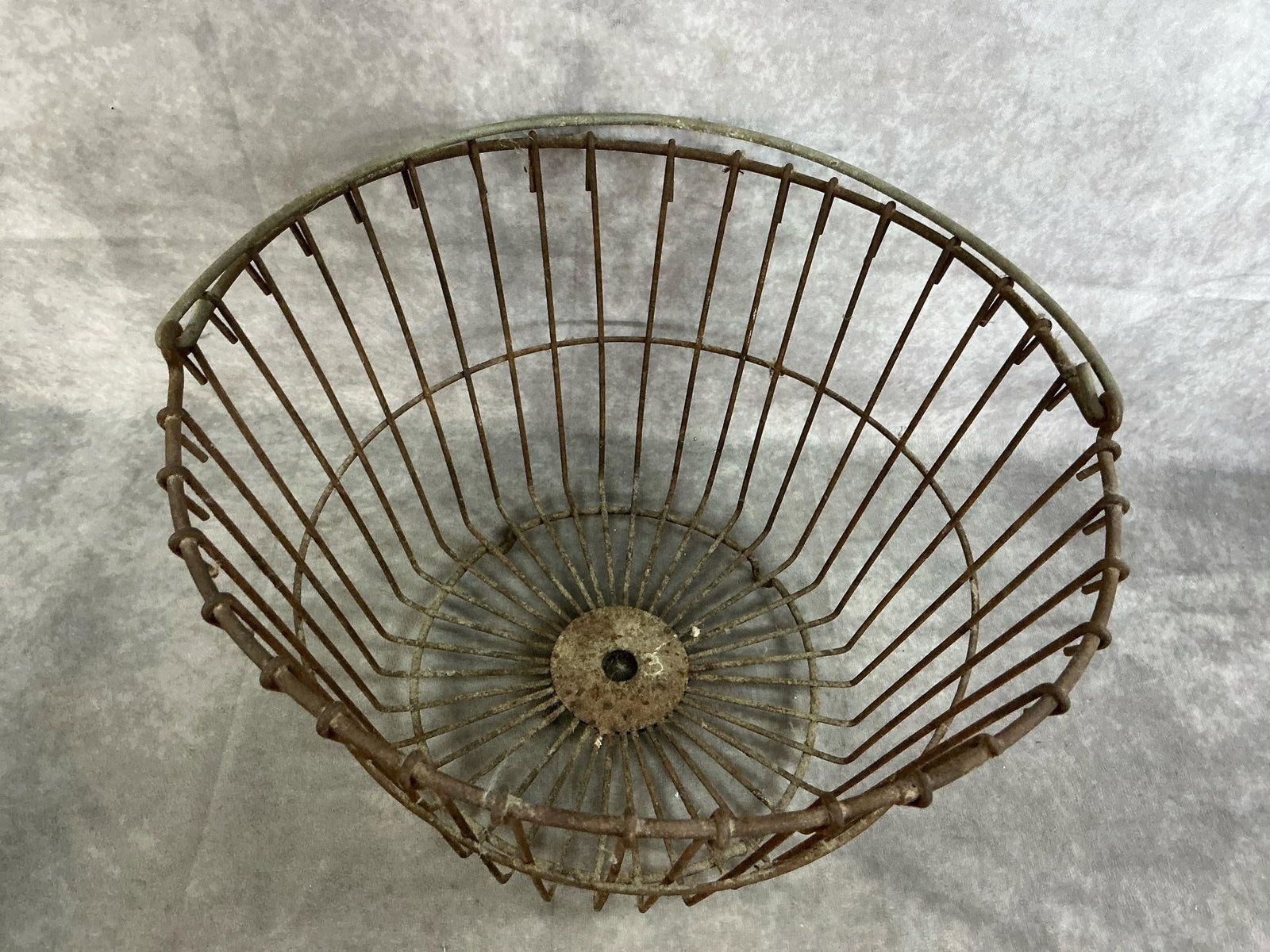 Wire Egg Basket & Cartons - 6