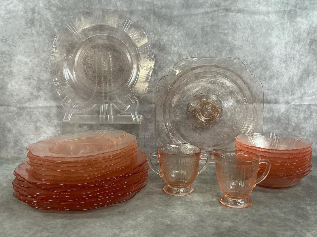 Madrid & American Sweetheart Pink Glass Patterns: Thirty 1930's pink Depression glass dishes. Includes 10 plates, 10 bowls, and 8 salad plates by Macbeth-Evens " American Sweetheart " pattern. Pedestal Madrid scroll cake plate by Federal Glass, and