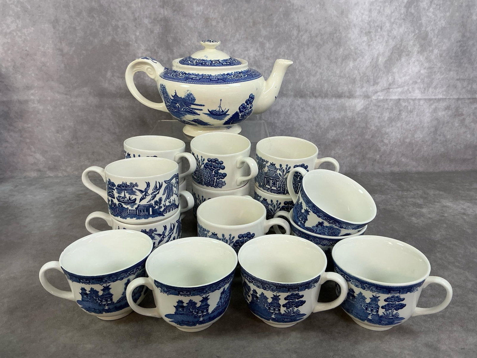 Willow Pattern Dishes - 4