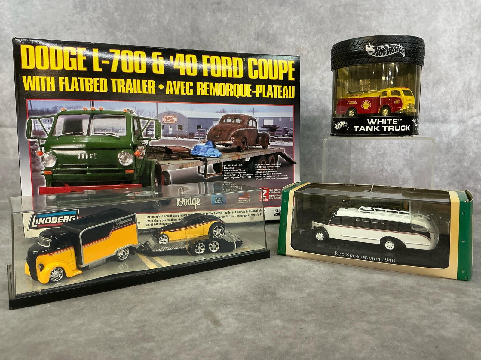 Collector's Cars & Model Kit (1 of 9)