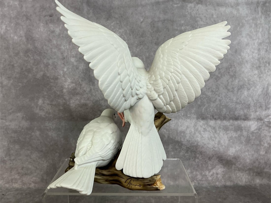 Homeco Bird Figurines - 11