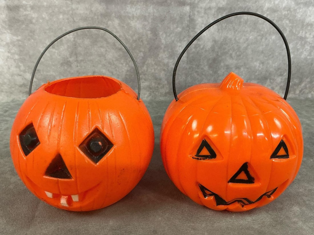 Jack o' Lanterns & Witch Hats - 2
