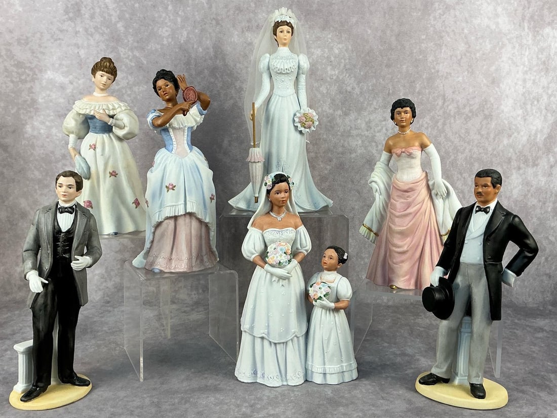 Wedding Porcelain Figurines (1 of 10)