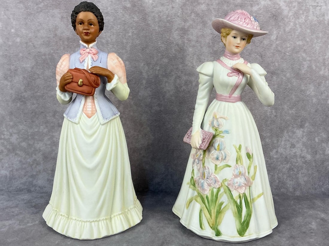 Lady Figuines - 2