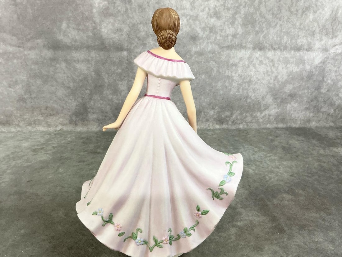 Porcelain Ladies - 3