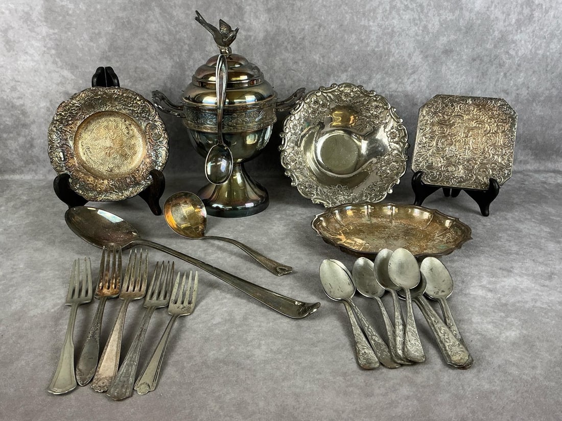 Silver Plate Serving Pieces (1 of 16)