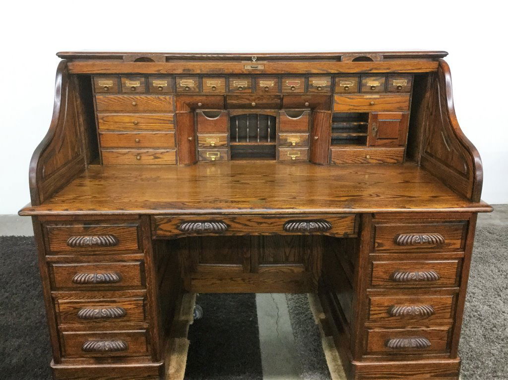 OAK RAISED PANEL ROLL TOP DESK (1 of 7)