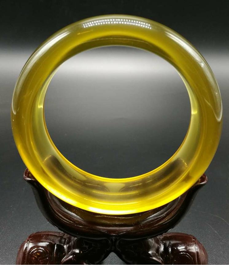 Chinese Amber Bracelet (1 of 7)