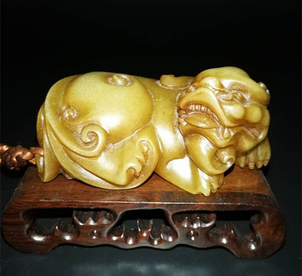 Chinese Ancient Jade Small People and beastChinese (1 of 7)