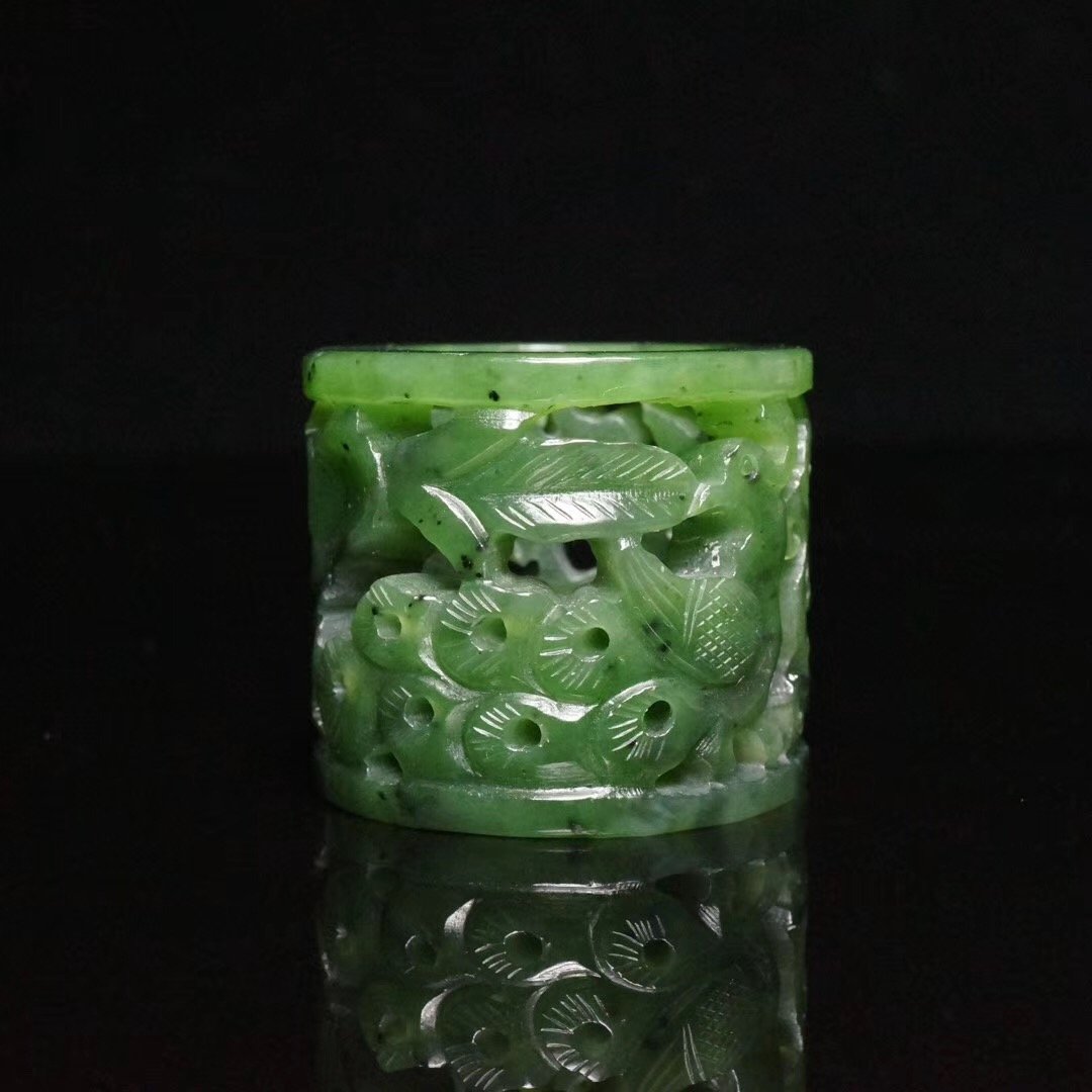 Chinese Qing Dynasty Hetian Jade green Ring (1 of 4)