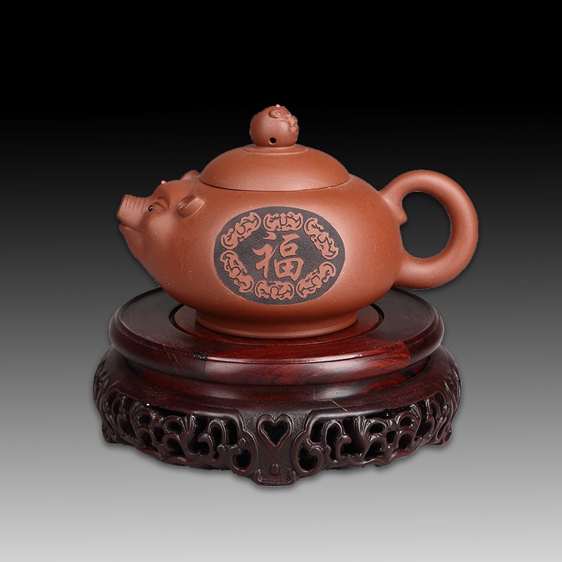 Chinese Yixing Pottery Teapot (1 of 5)