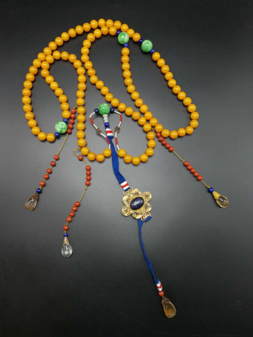 Chinese Amber Court Necklace (1 of 4)