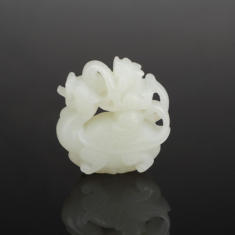 Chinese Qing Dynasty Hetian Jade Statue Dragon (1 of 3)