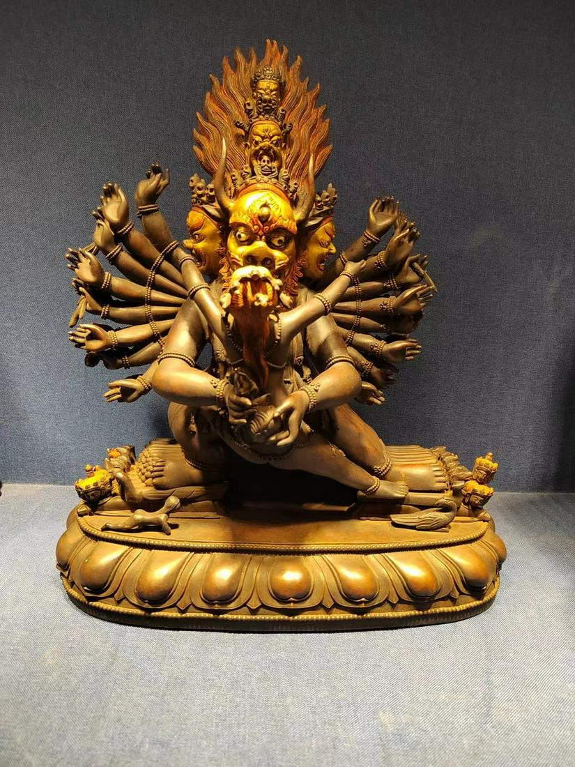 Chinese Gilt Bronze Buddha (1 of 7)