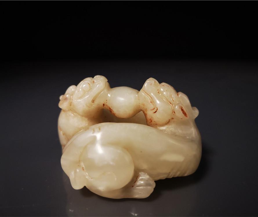 Ancient Chinese Hetian Jade  Ring (1 of 7)