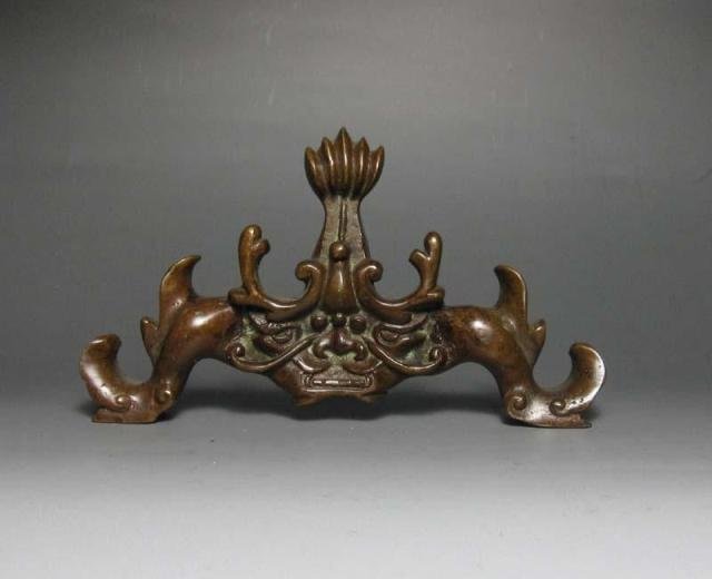 Bronze cologne four pen rack (1 of 4)