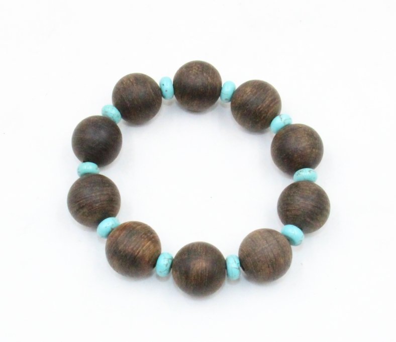 Chinese Chenxiang Bracelet (1 of 4)