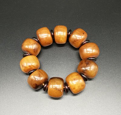 Chinese Amber Bracelet Diameter (1 of 6)