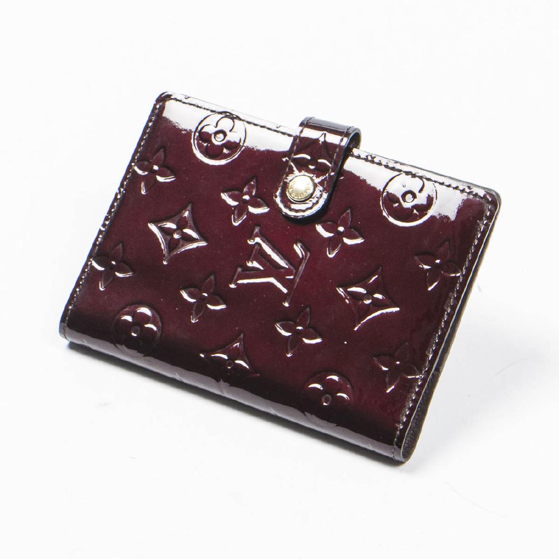 Louis Vuitton Agenda Cover PM: Louis Vuitton Agenda Cover PM in Amarante Monogram Vernis, in Excellent condition. One main button snap closure. Black leather interior. Golden brass hardware. Production code CA2112. Model from 2012.