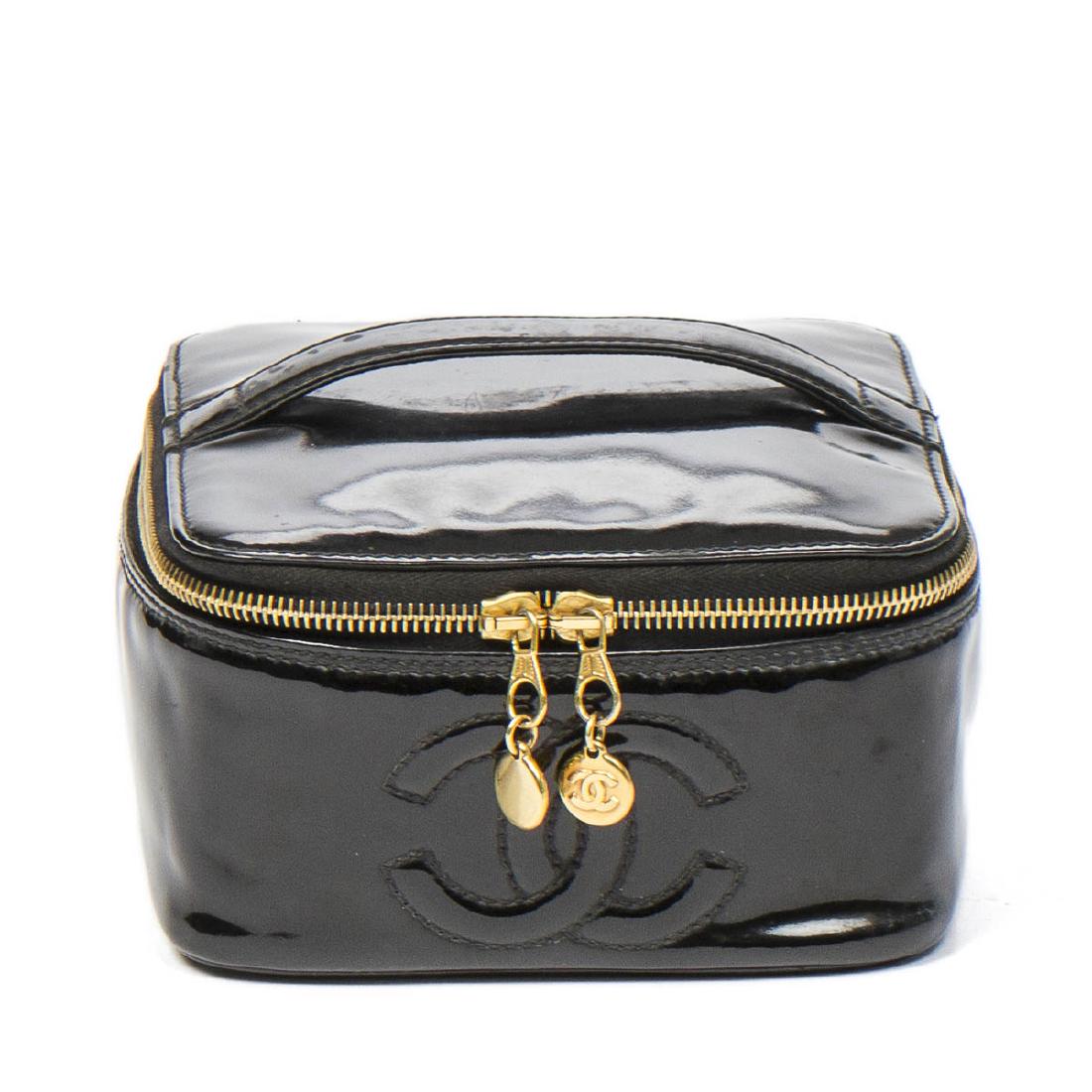 Chanel Vintage Cosmetic Case Front Logo (1 of 8)