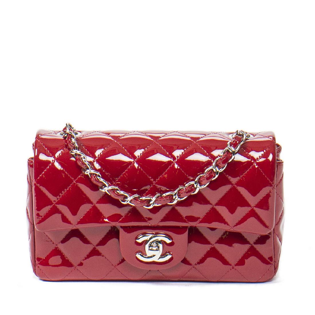 Chanel Classic Mini Single Flap in red patent Leather (1 of 8)