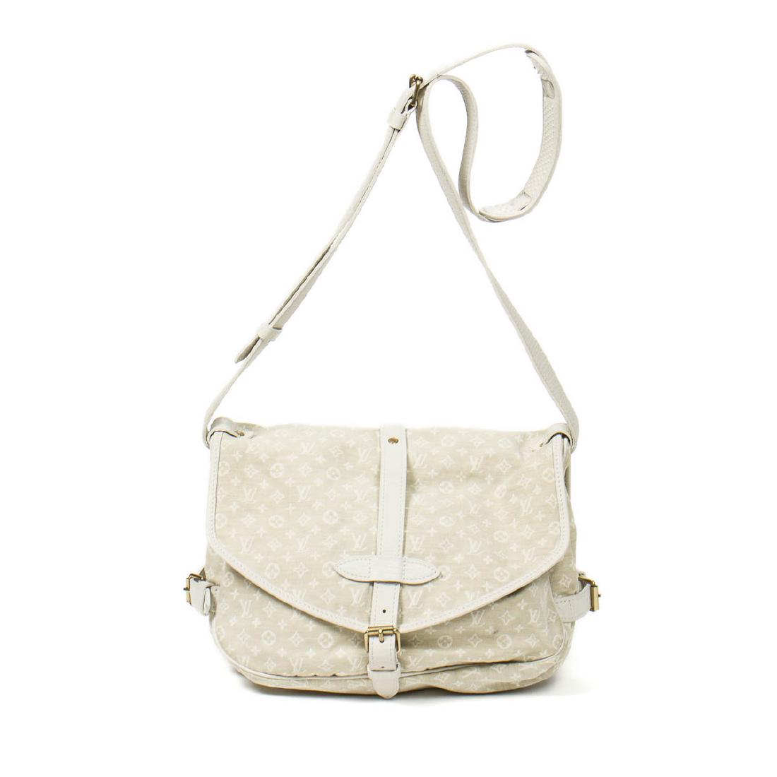 LOUIS VUITTON Saumur 25 (1 of 8)