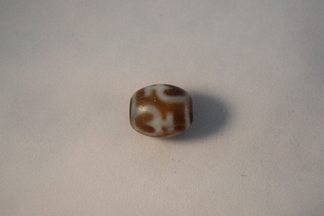 Dzi bead (1 of 2)