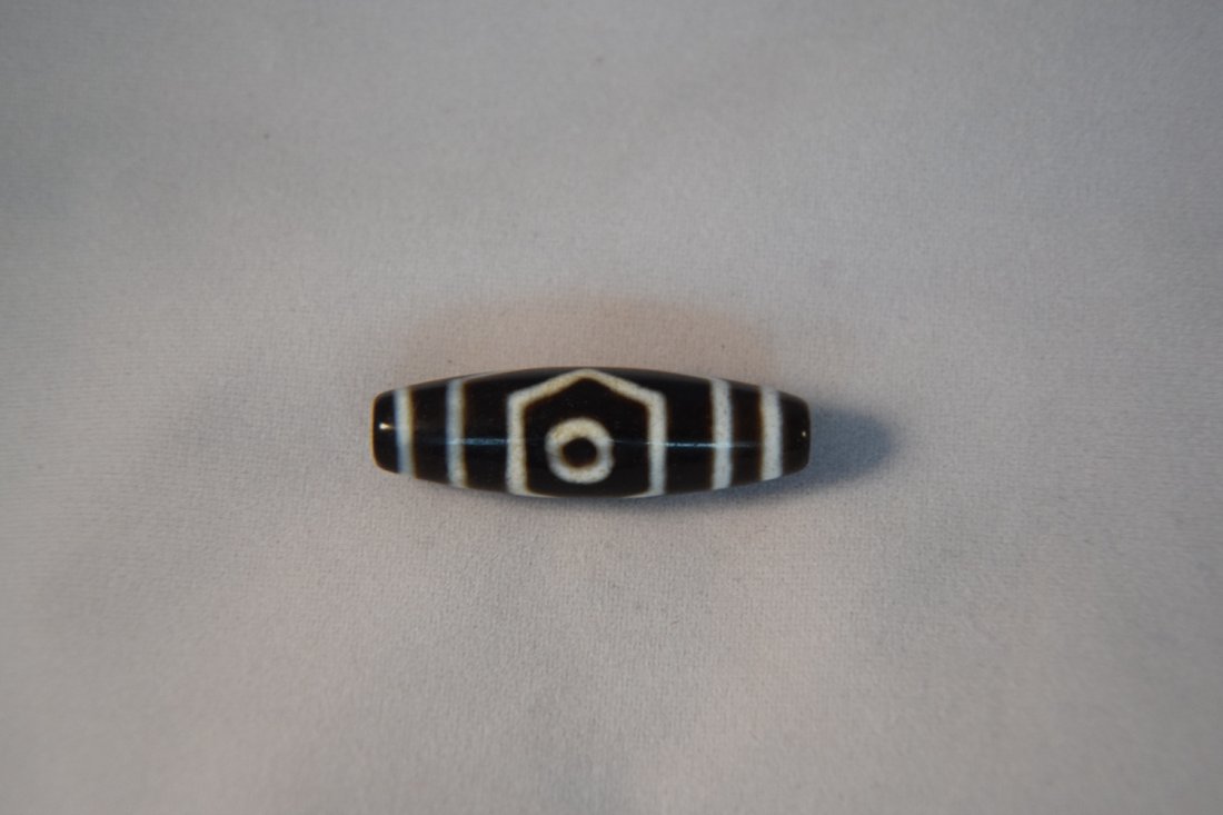 Dzi bead (1 of 2)