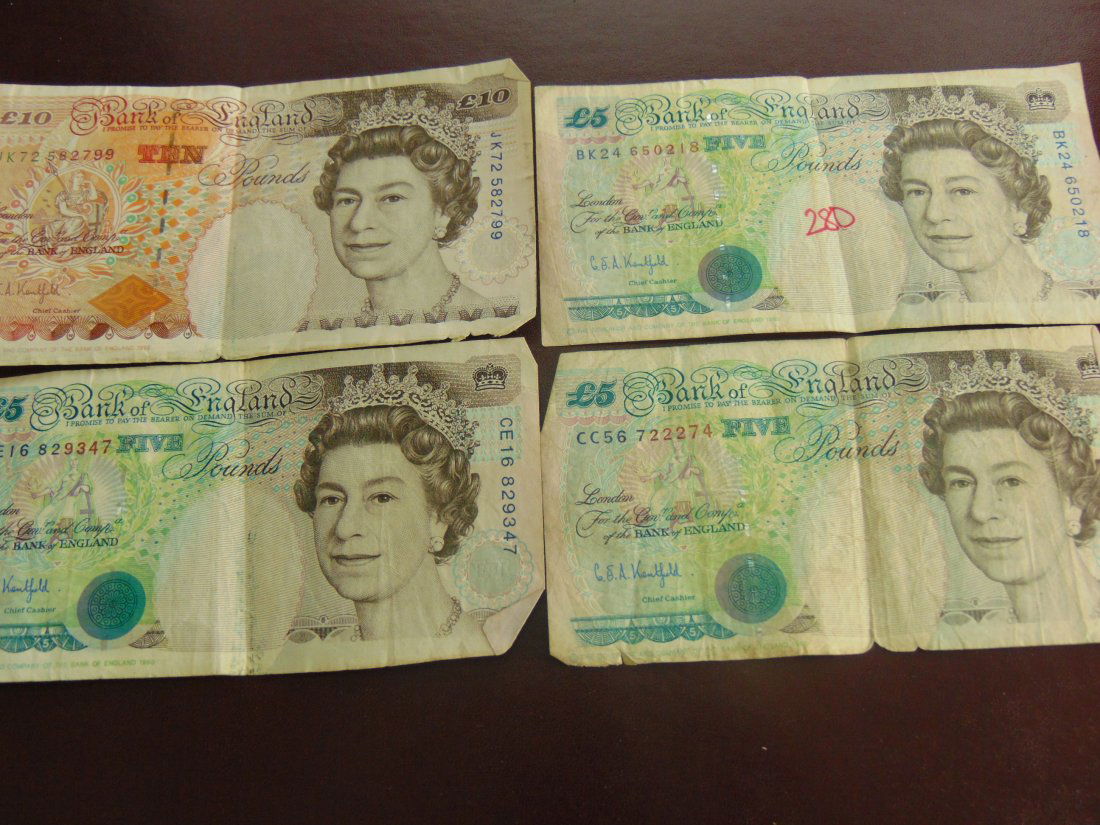 Lot of British Notes, 20 Pounds Total (1 of 2)