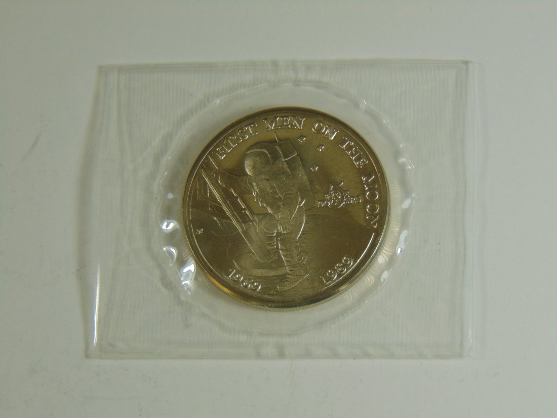 Five Dollar First Man on The Moon 1969-1989 Marshall: Five Dollar First man on the Moon