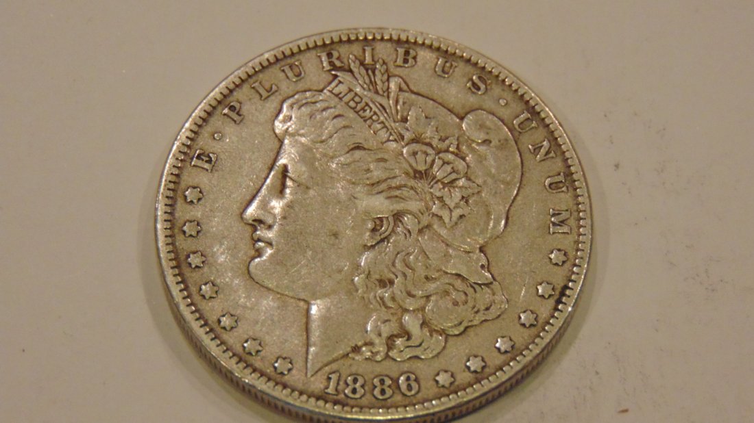 Morgan Silver Dollar 1886 (1 of 2)