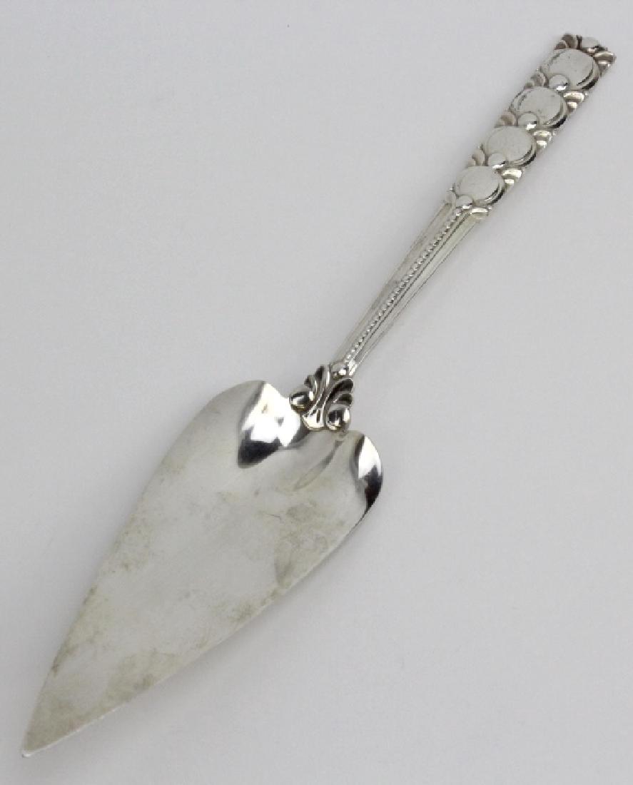 Tiffany & Co .925 Sterling Pumpkin Vine Pie Cake Server (1 of 6)