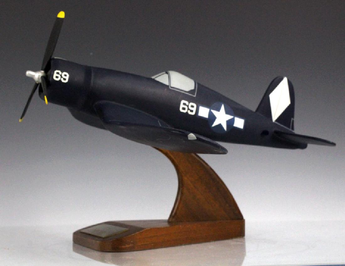 Vought F4U Corsair Navy Warbird Aircraft Model (1 of 9)