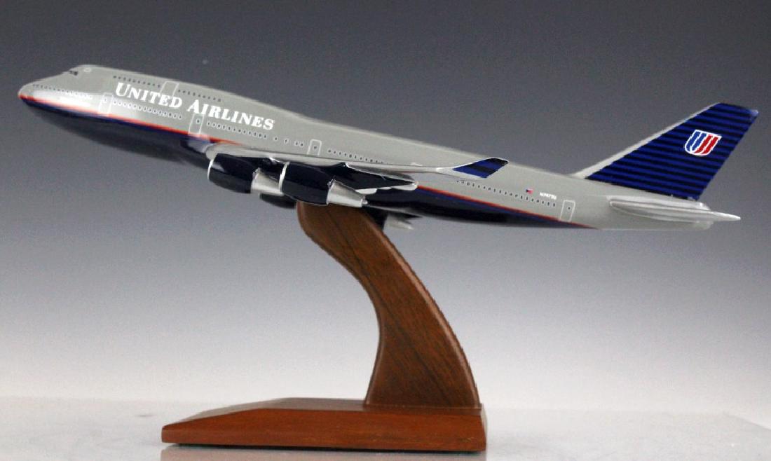United Airlines Air Jet N7471U Desk Top Model (1 of 9)
