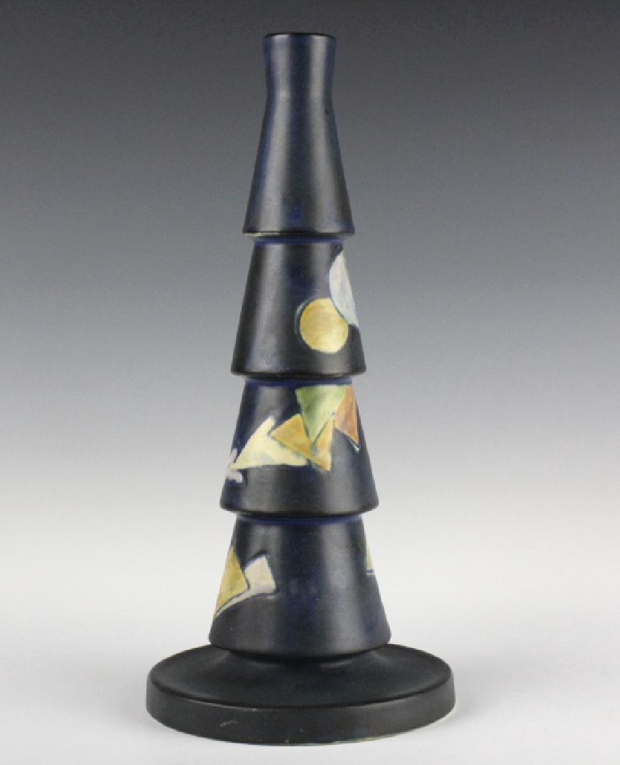 Roseville Pottery FUTURA Christmas Tree Vase 390 (1 of 8)