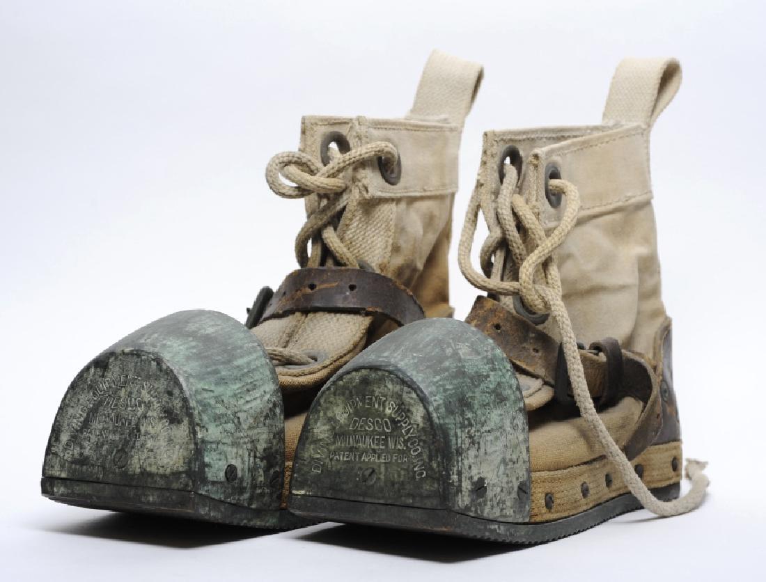 Pair WWII Era DESCO USN Navy Weighted Divers Boots (1 of 6)