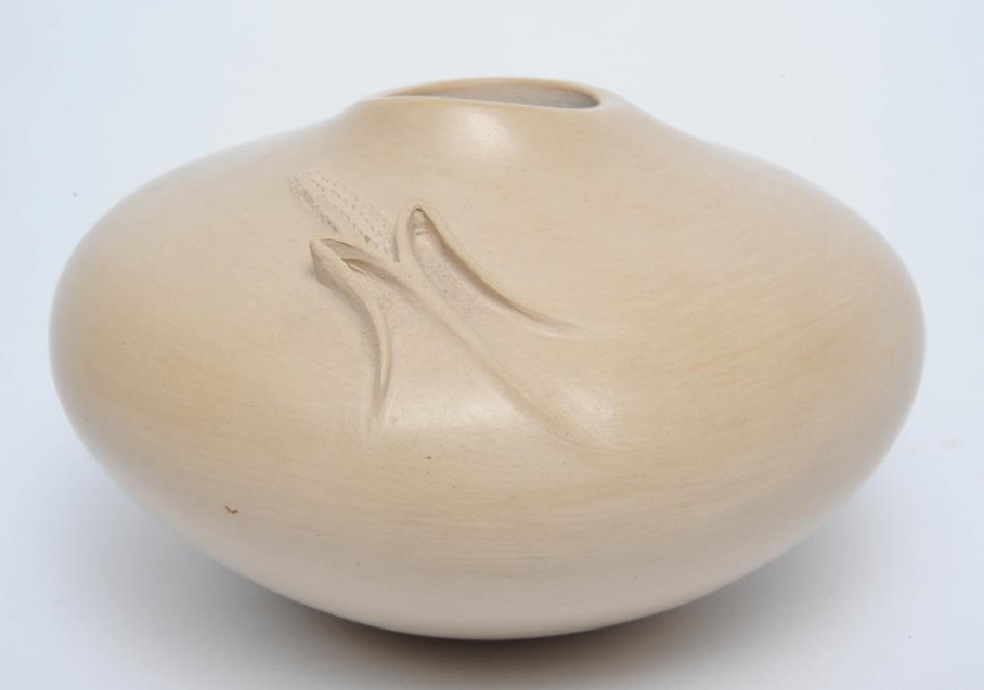 Iris Nampeyo Youvella Native American Corn Vase (1 of 4)