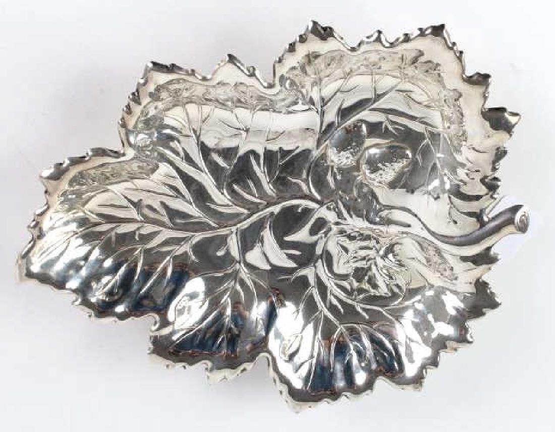 Wallace Sterling Silver Strawberry Leaf Fruit Dish (1 of 5)
