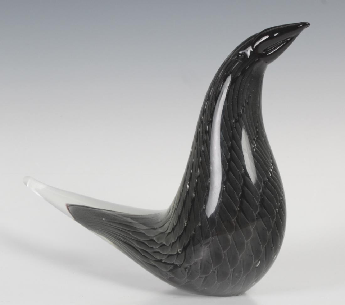 Fine Italian Murano Cased Art Glass Bird Sculpture (1 of 7)