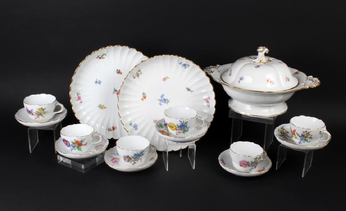 16 pc LOT of Meissen Porcelain Serving w 6 Teacups (1 of 7)