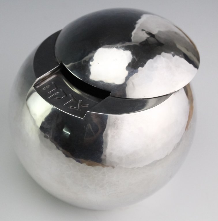 Zelig Segal Sterling Silver Tzedakah Jewish Charity Box (1 of 8)